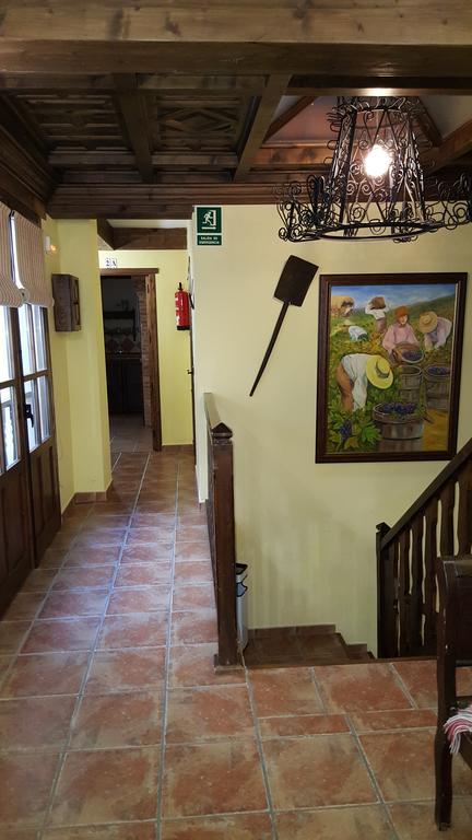 Apartamentos Rurales Tauro Cabezuela Del Valle Bagian luar foto