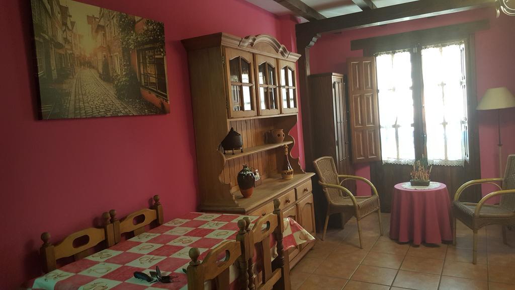 Apartamentos Rurales Tauro Cabezuela Del Valle Bagian luar foto