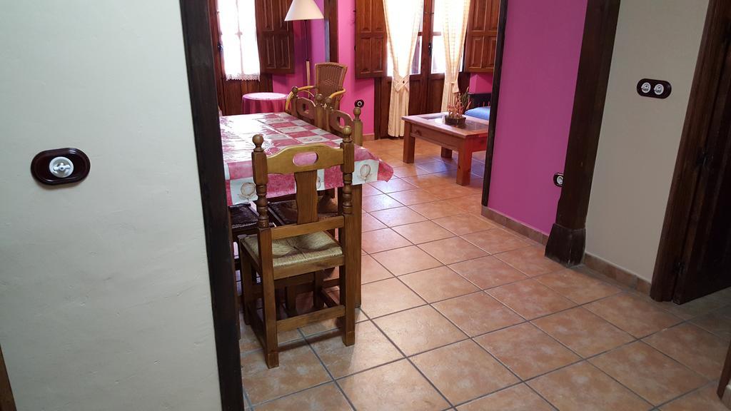 Apartamentos Rurales Tauro Cabezuela Del Valle Bagian luar foto